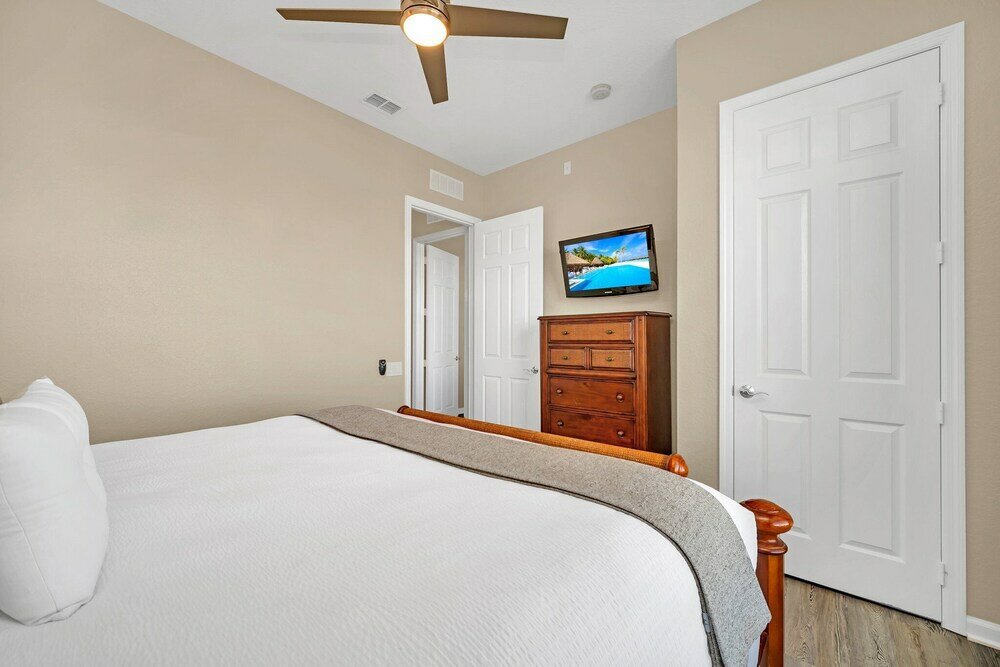 Фото Lakeview Condo, Directly Next To Pool! Near Wdw