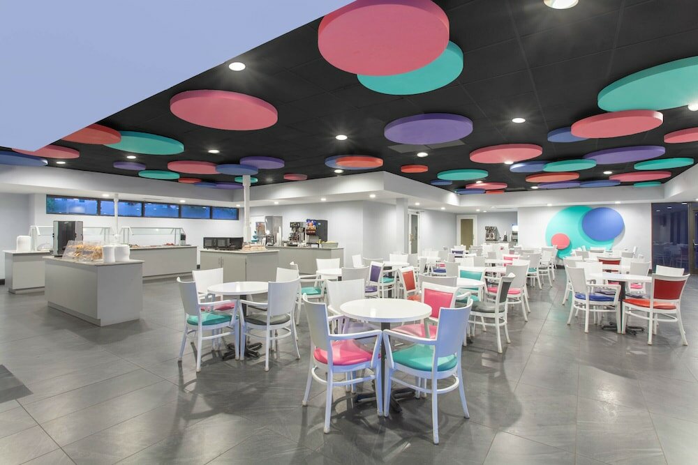 Фото Grand Hotel Orlando at Universal Blvd