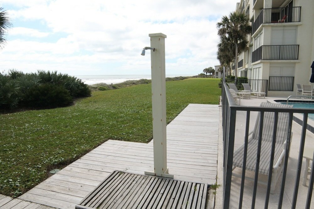 Фото 3 Bedroom Oceanfront Luxury Condo - Sand Dollar III, 404