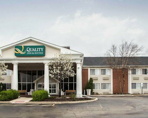 Гостиница Quality Inn and Suites St Charles - West Chicago