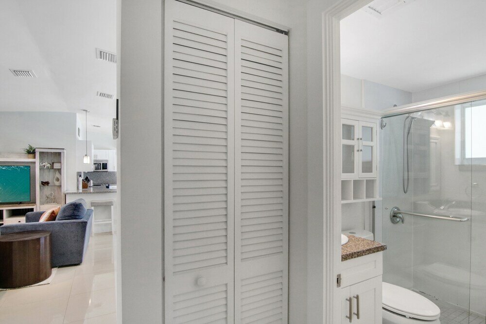 Фото Waterfront Oasis