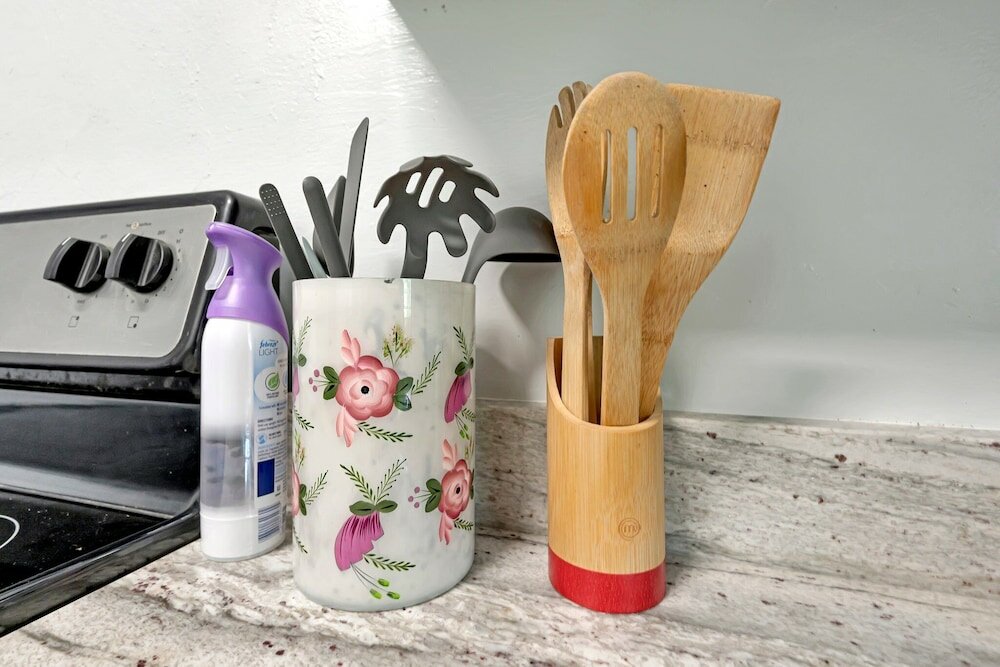 Фото Sunset Stays by the Beach & Caddy's