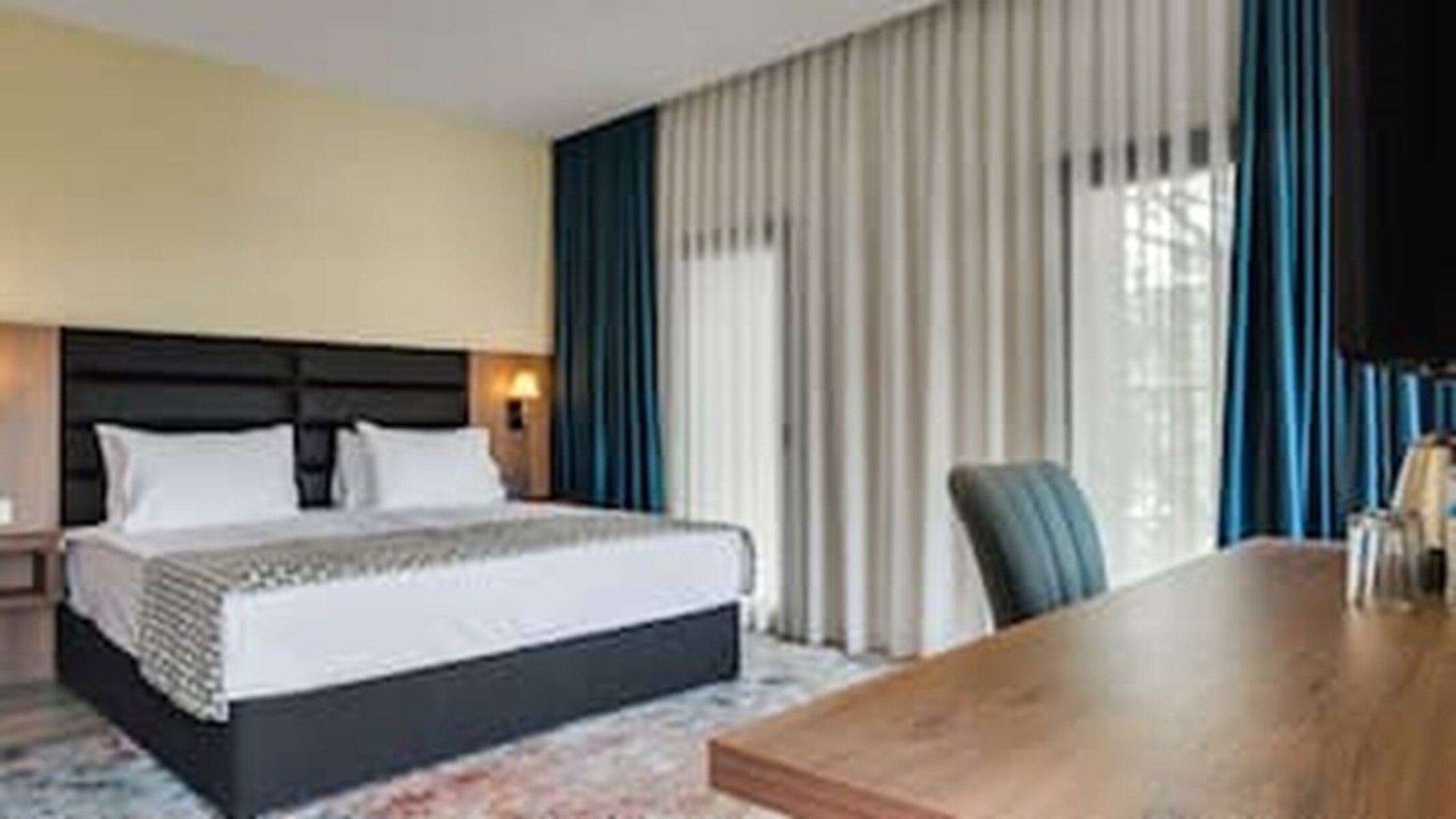 Фото Green Tower Hotel