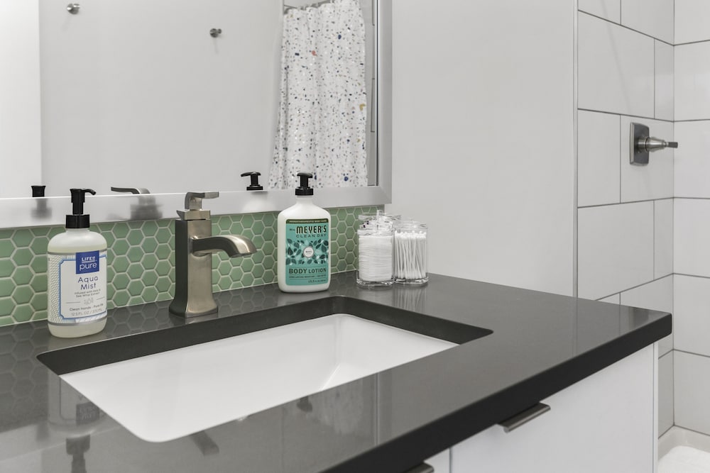 Фото Primo Old Town Location with Heated Pool