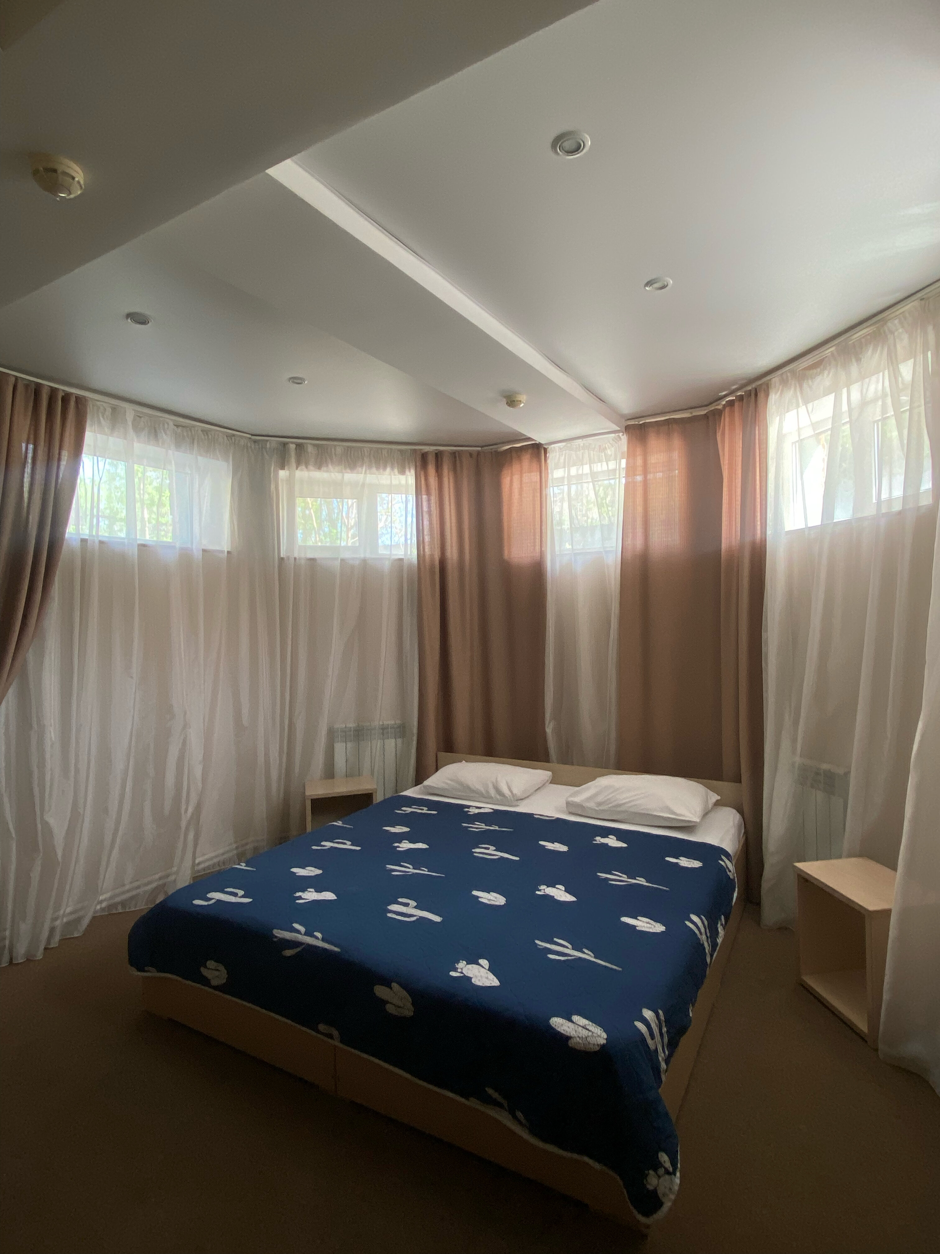 Фото Ламберт