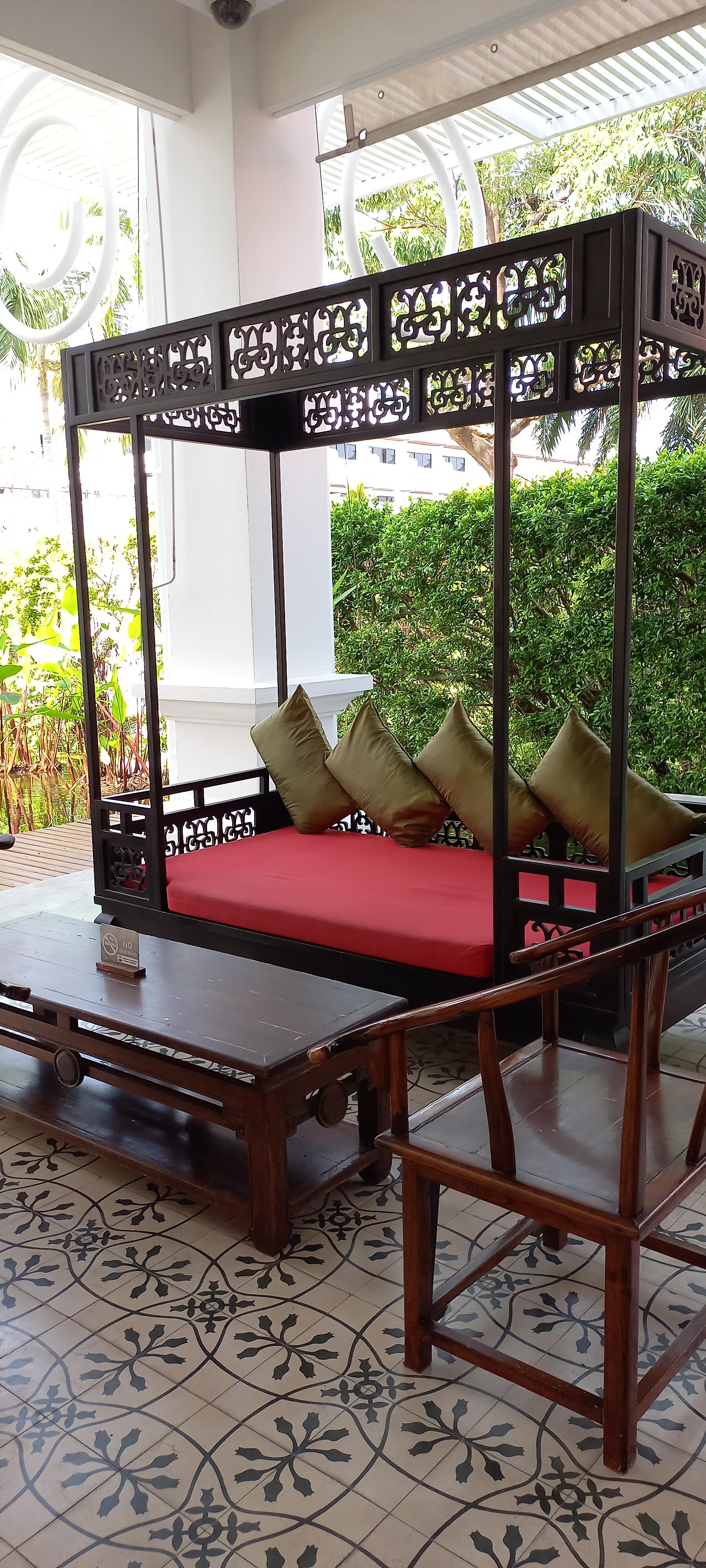 Фото The Old Phuket Karon Beach Resort