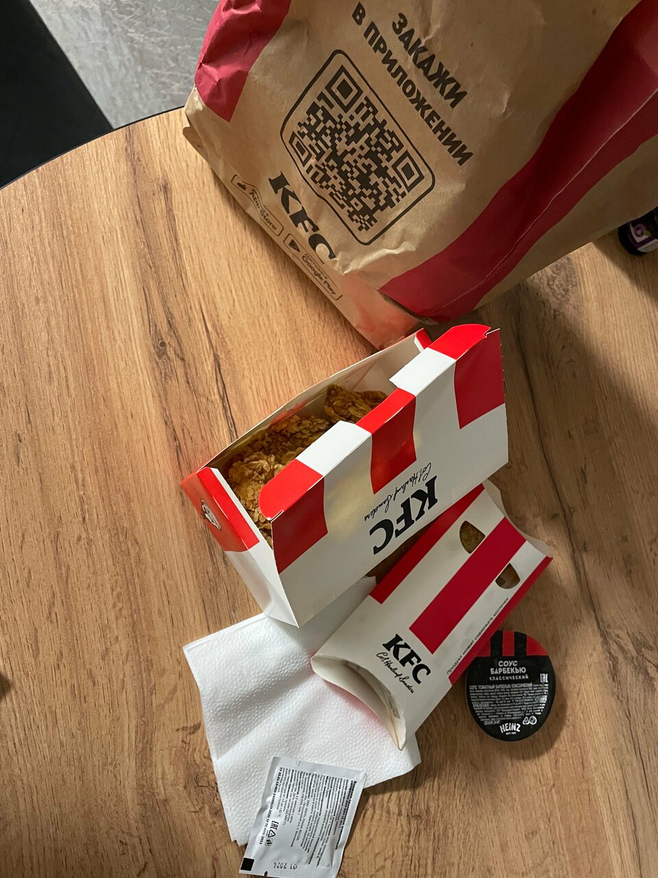 Фото: KFC, быстрое питание, Климентовский пер., 10, стр. 1, Москва - Яндекс Карт