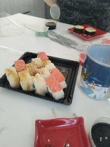 Sushi East (selo Kamenka, mikrorayon Olimpiyskoy slavy, 1) ، مطعم سوشي