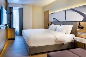 Radisson Hotel Gorizont Rostov-on-Don (Rostov-on-Don, Mikhaila Nagibina Avenue, 32Д/2) ، فندق