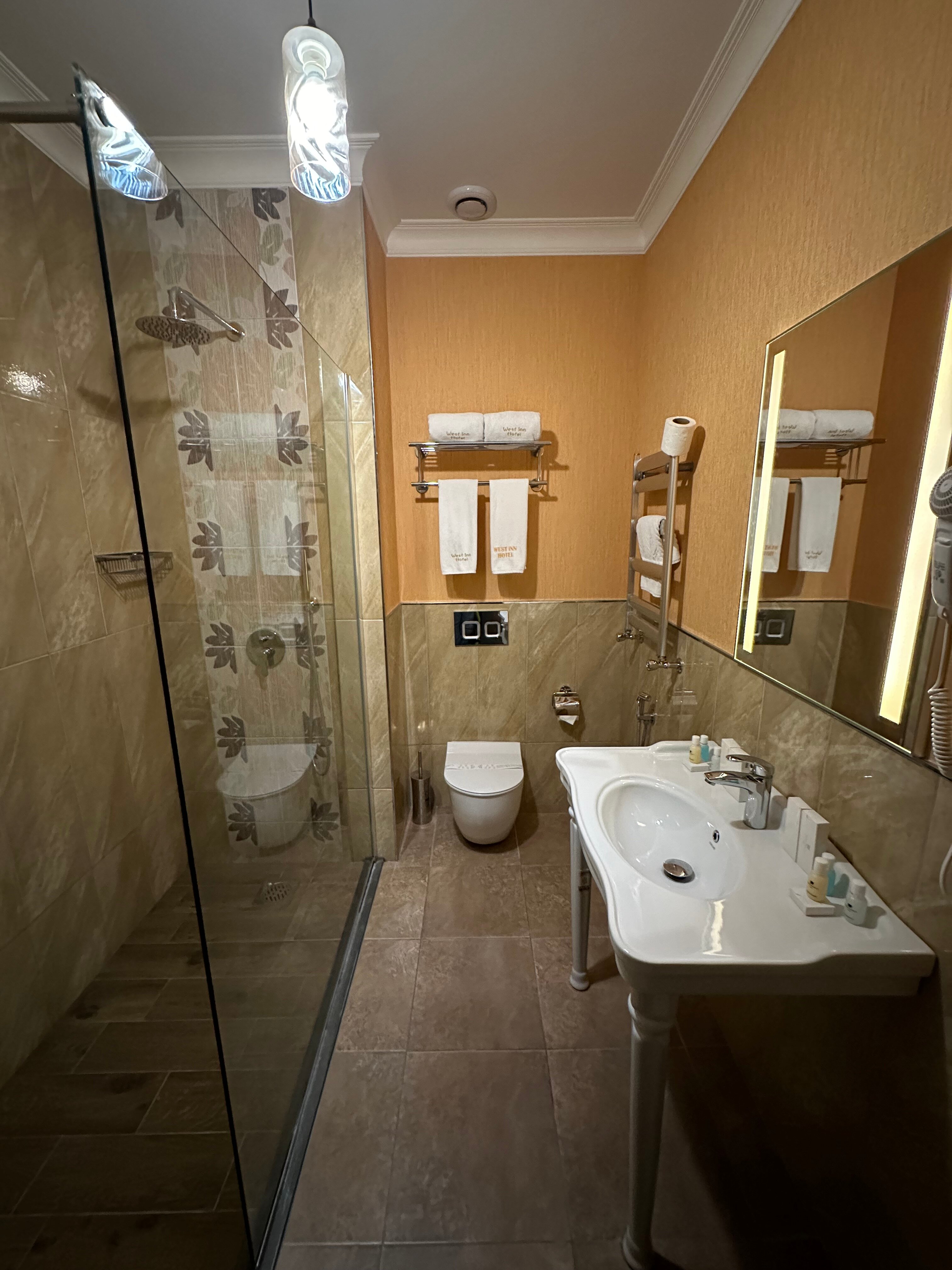 Фото West Inn Hotel Baku