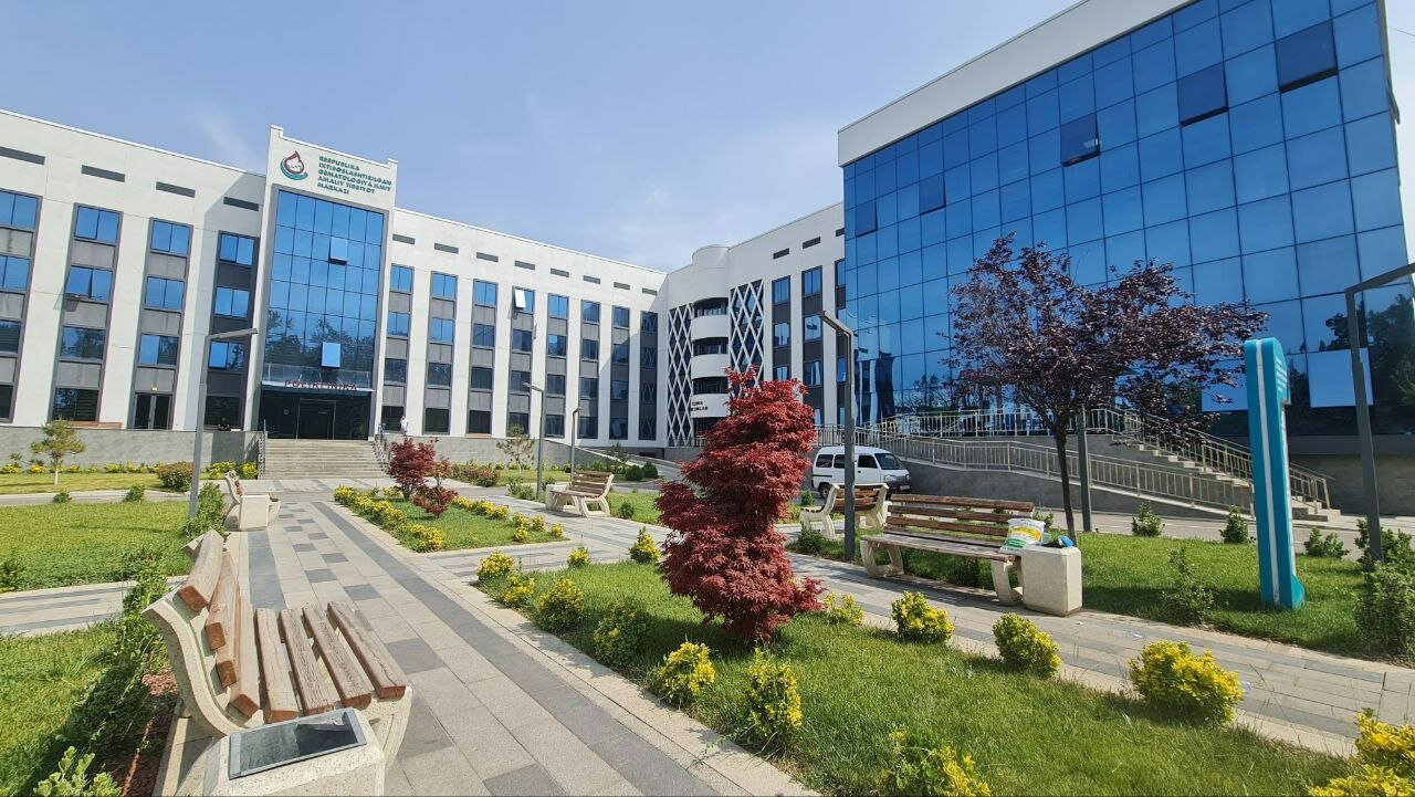 Porno azizlar qatori