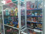 A balloon and stationery store (Bógenbaı batyr dańǵyly, 34), juguetes y juegos para niños