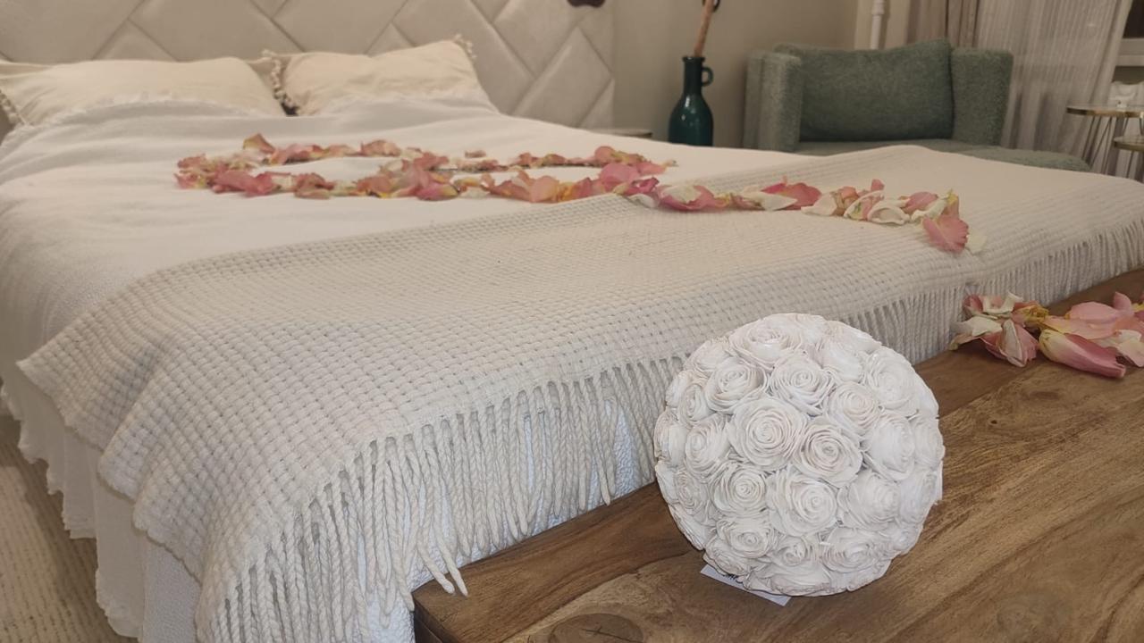 Фото Neva White Point