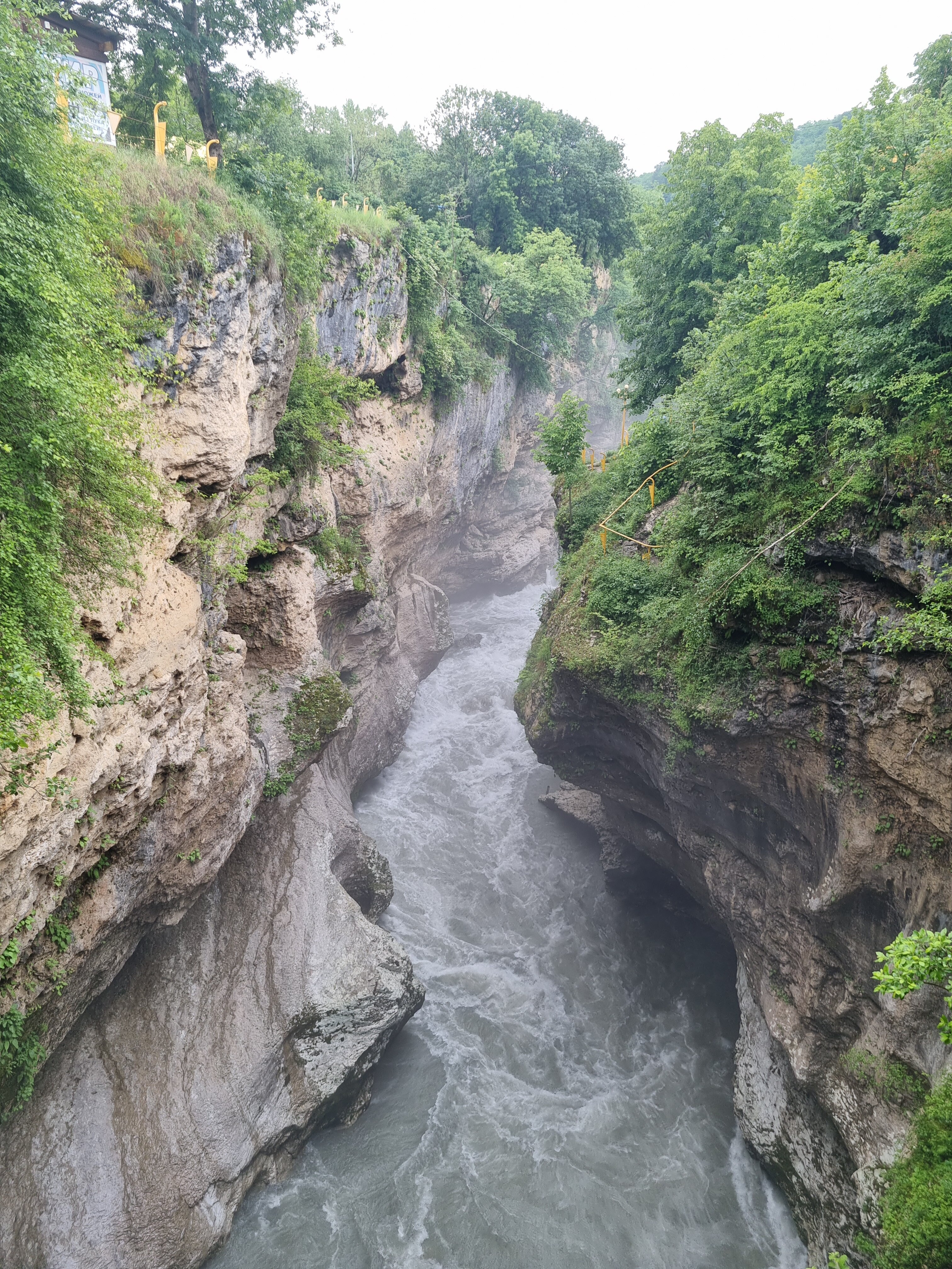 Фото Атмосфера