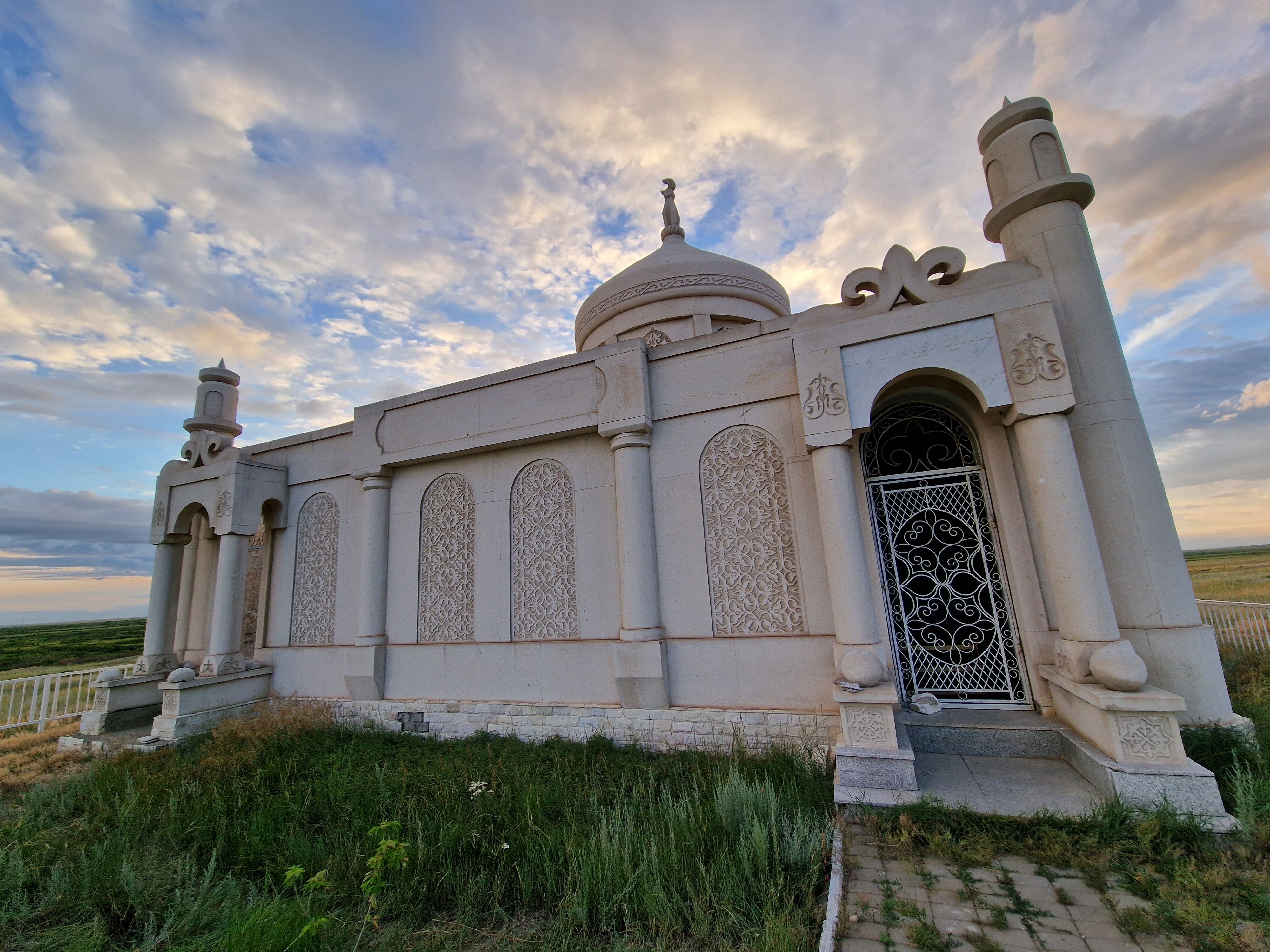 Тондритті жыныс