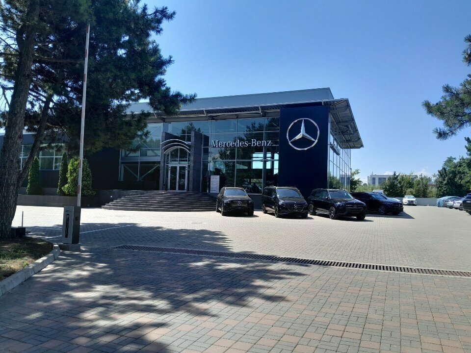 Автосалон Mercedes-Benz Chisinau, Земля, фото