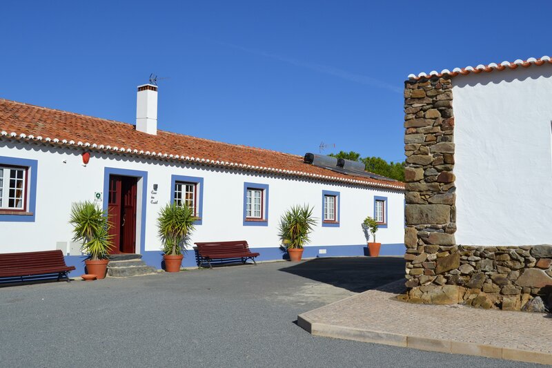Гостиница Herdade dos Castelejos