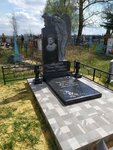 Stela (Dovatora Street, 2А), producción de monumentos y lápidas