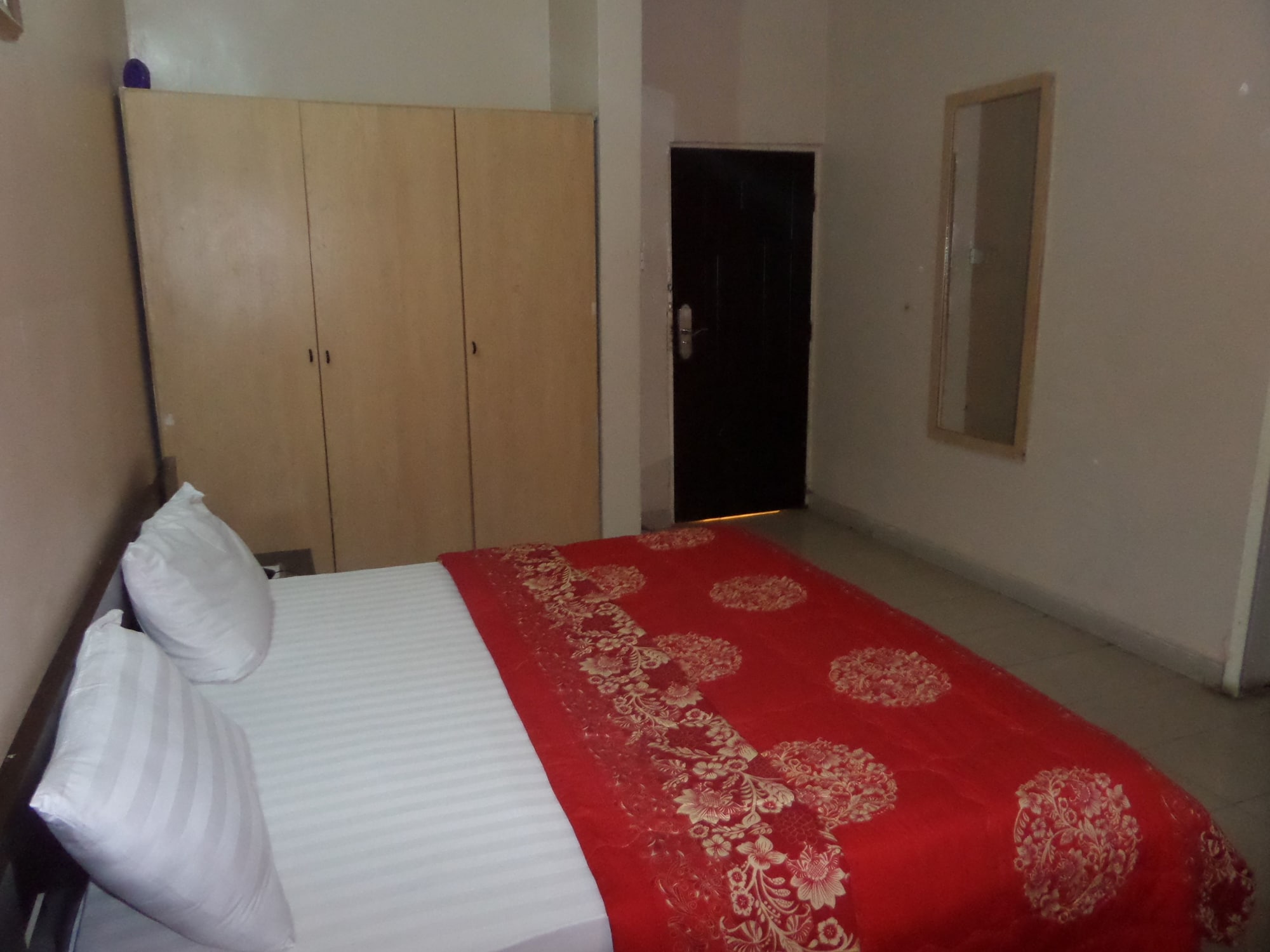 Фото Golden Astoria Hotel