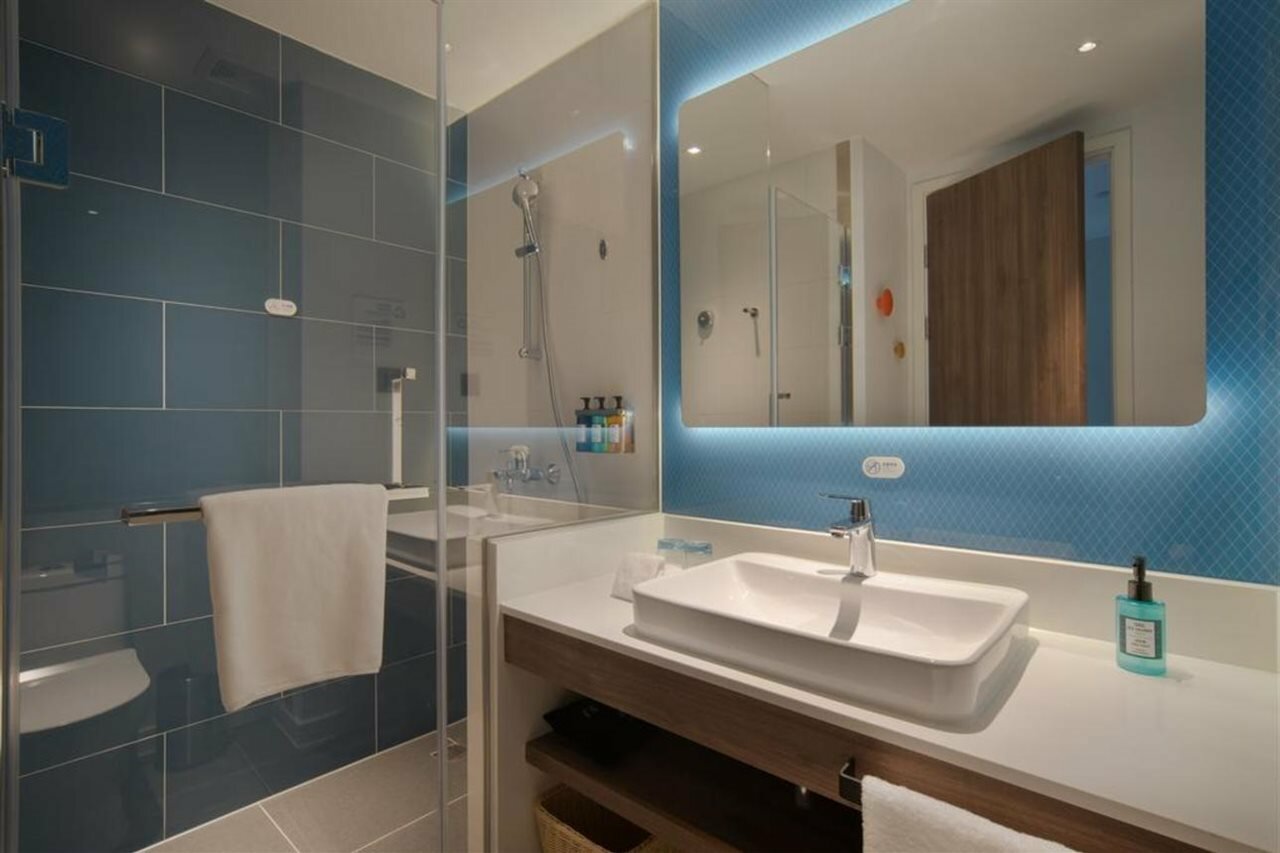 Фото Holiday Inn Express Shanghai Huijin, an Ihg Hotel