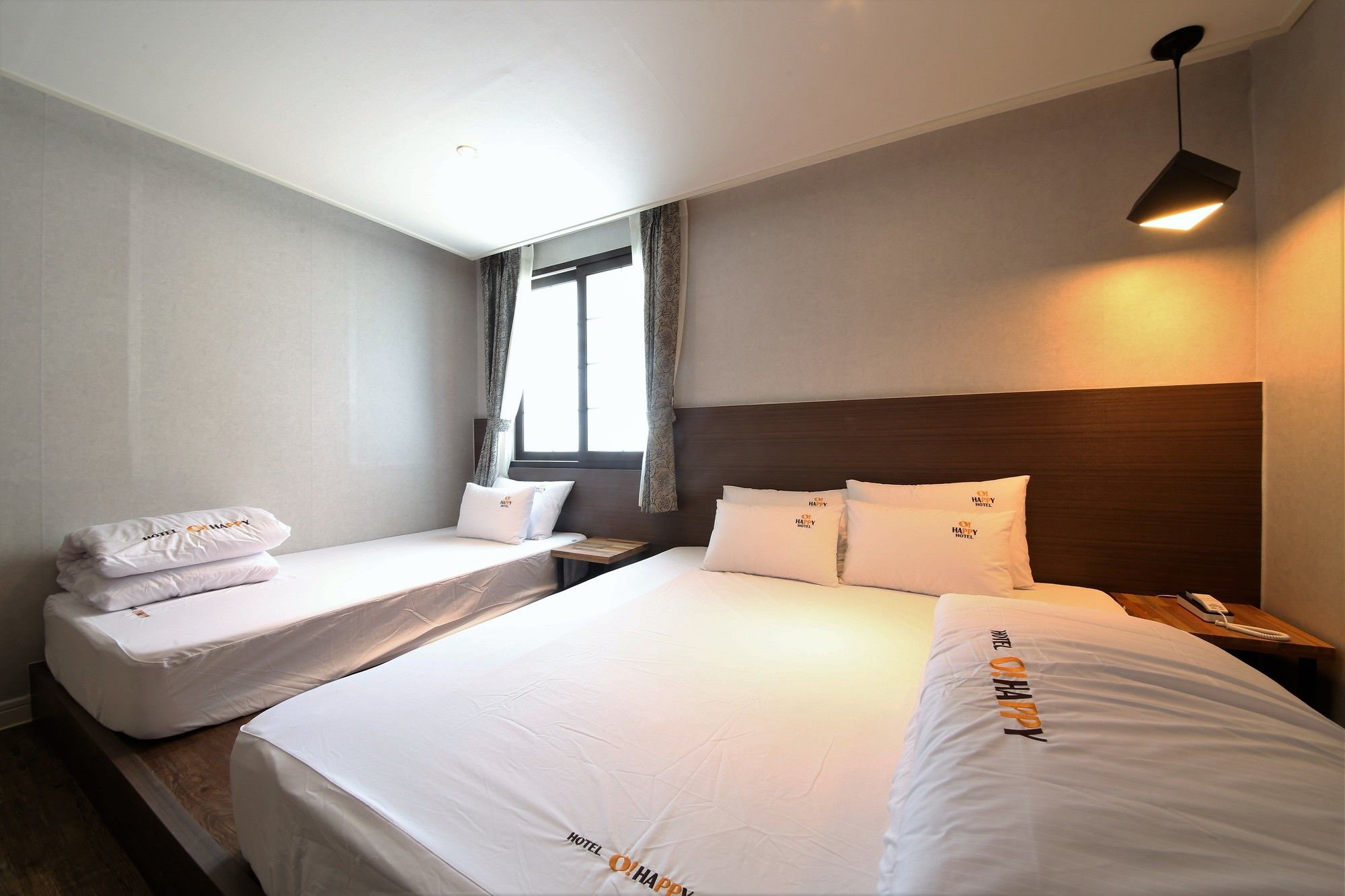 Фото The Stone Bridge Hotel