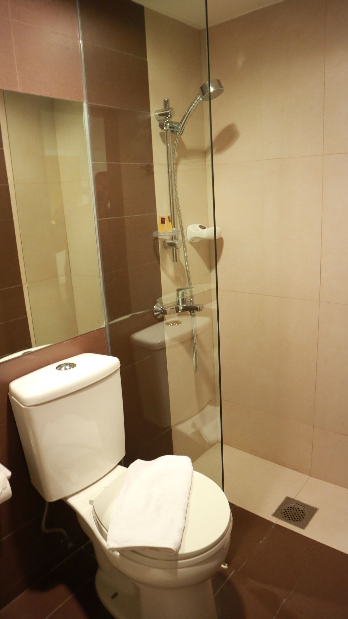 Фото Tacloban Plaza Hotel