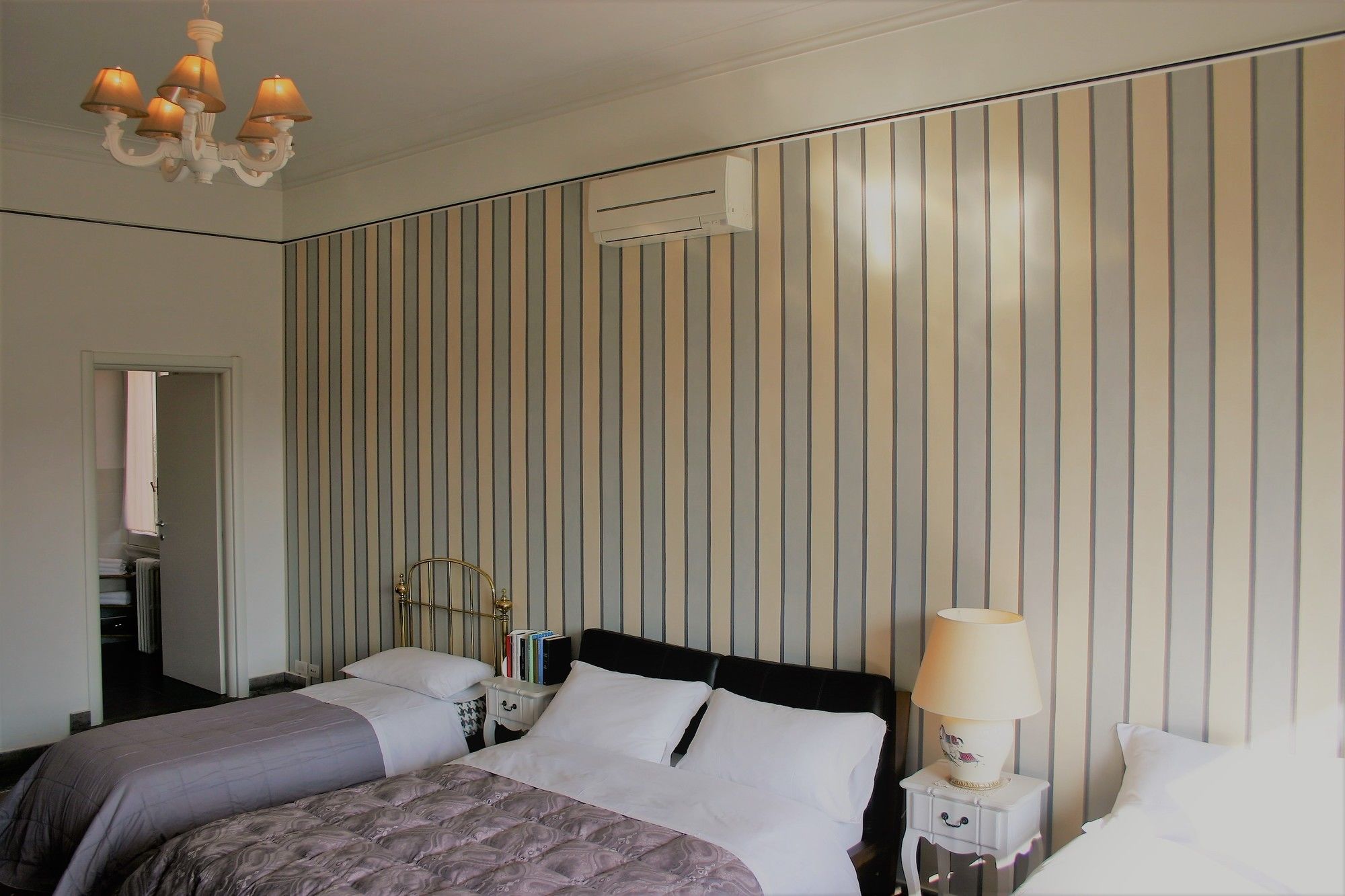 Фото B&b Bonne Nuit Rome