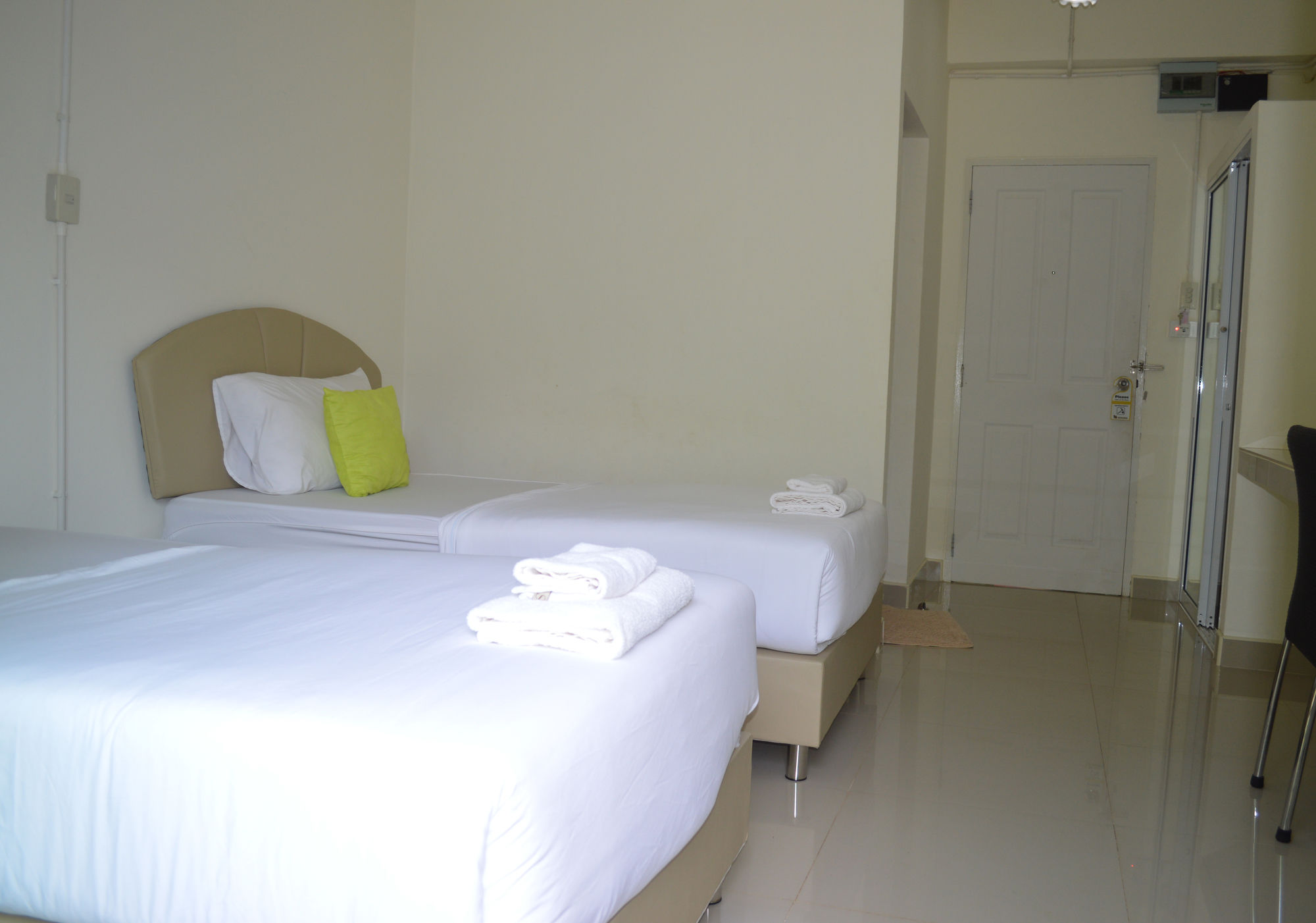 Фото Sunee Boutique Hotel