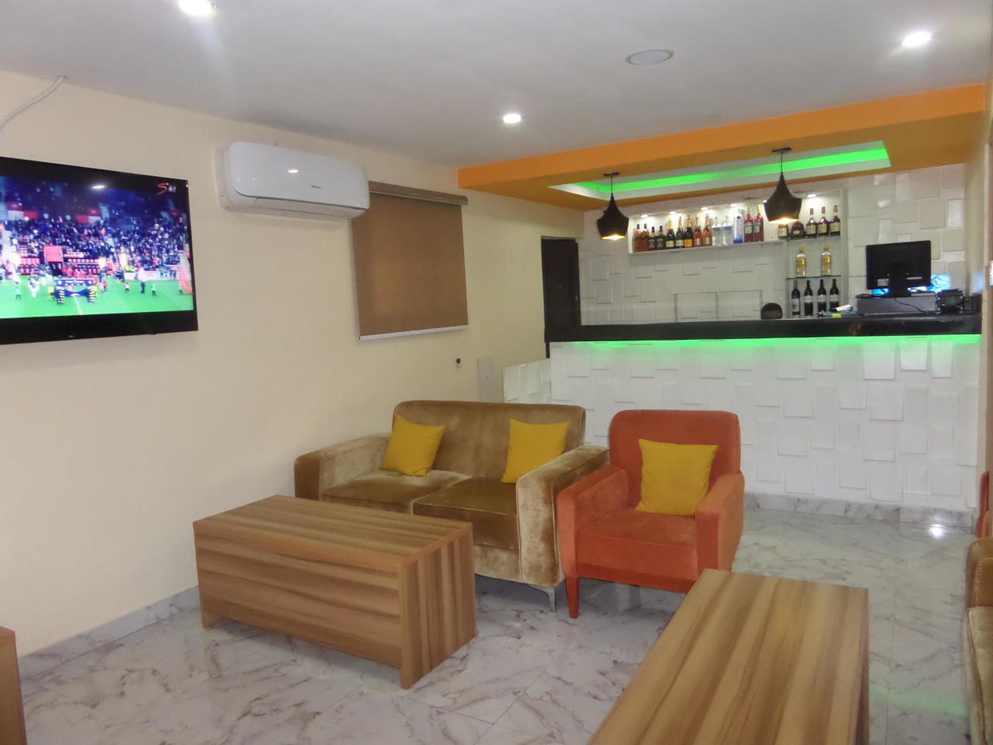 Фото Alexia's Place Hotel