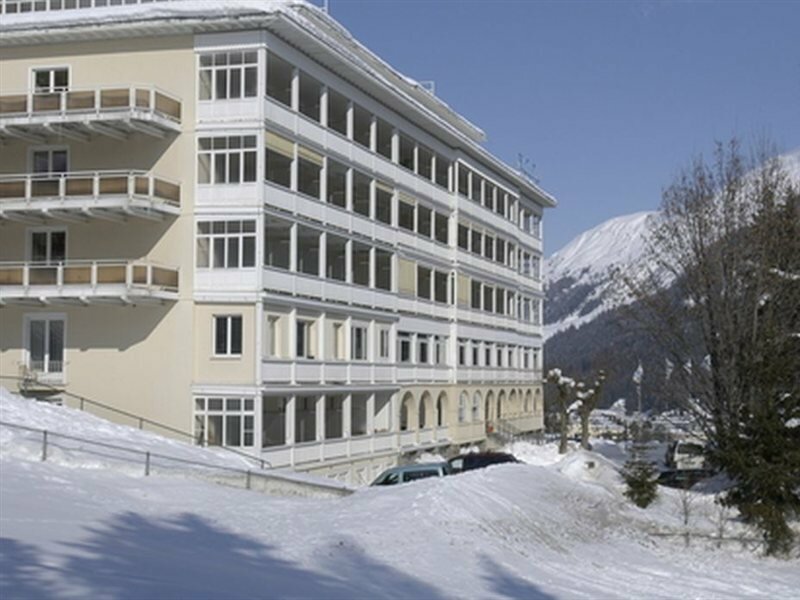 Фото Davos Youth Hostel