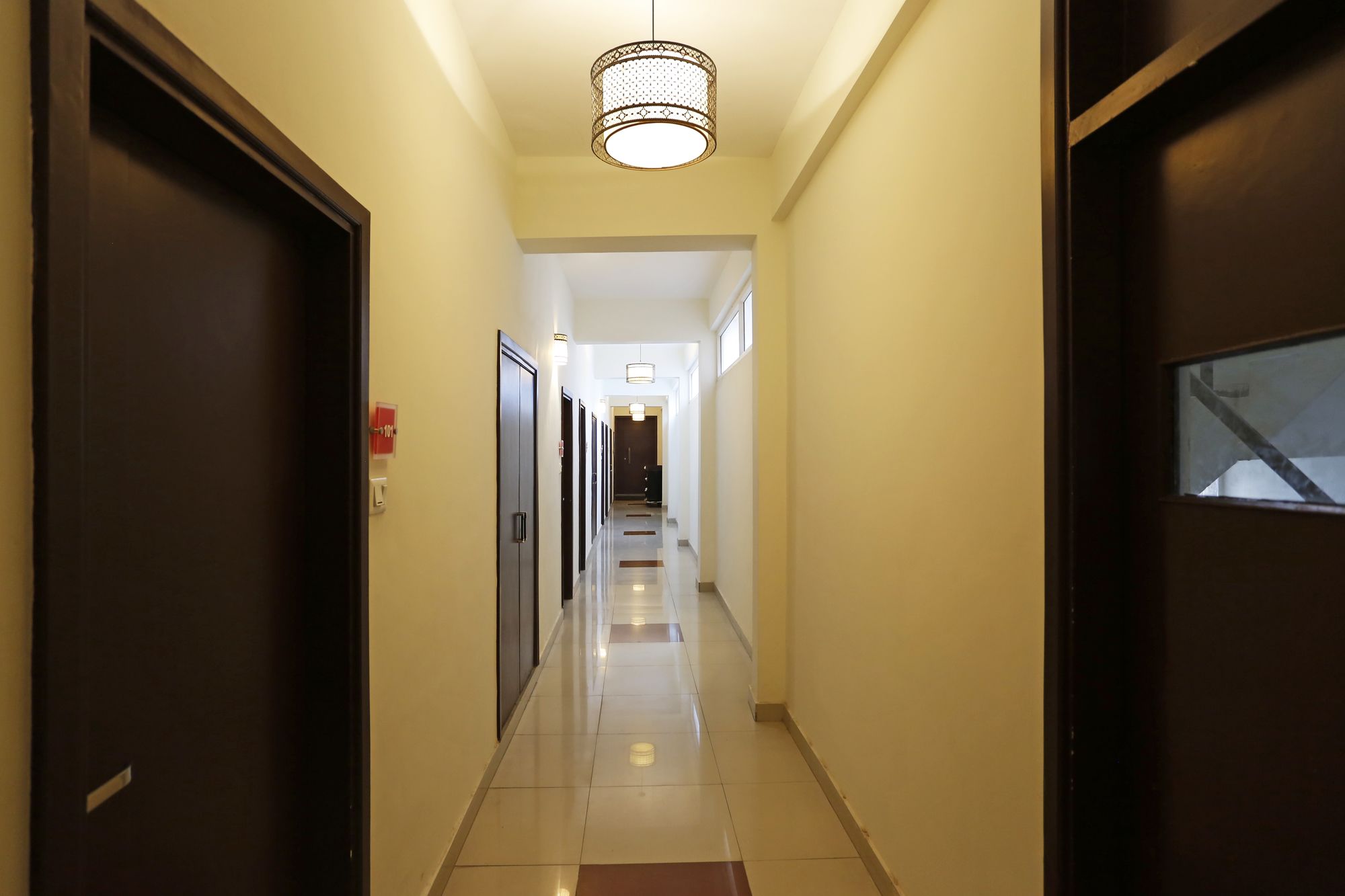 Фото Oyo 8078 The Central Palm