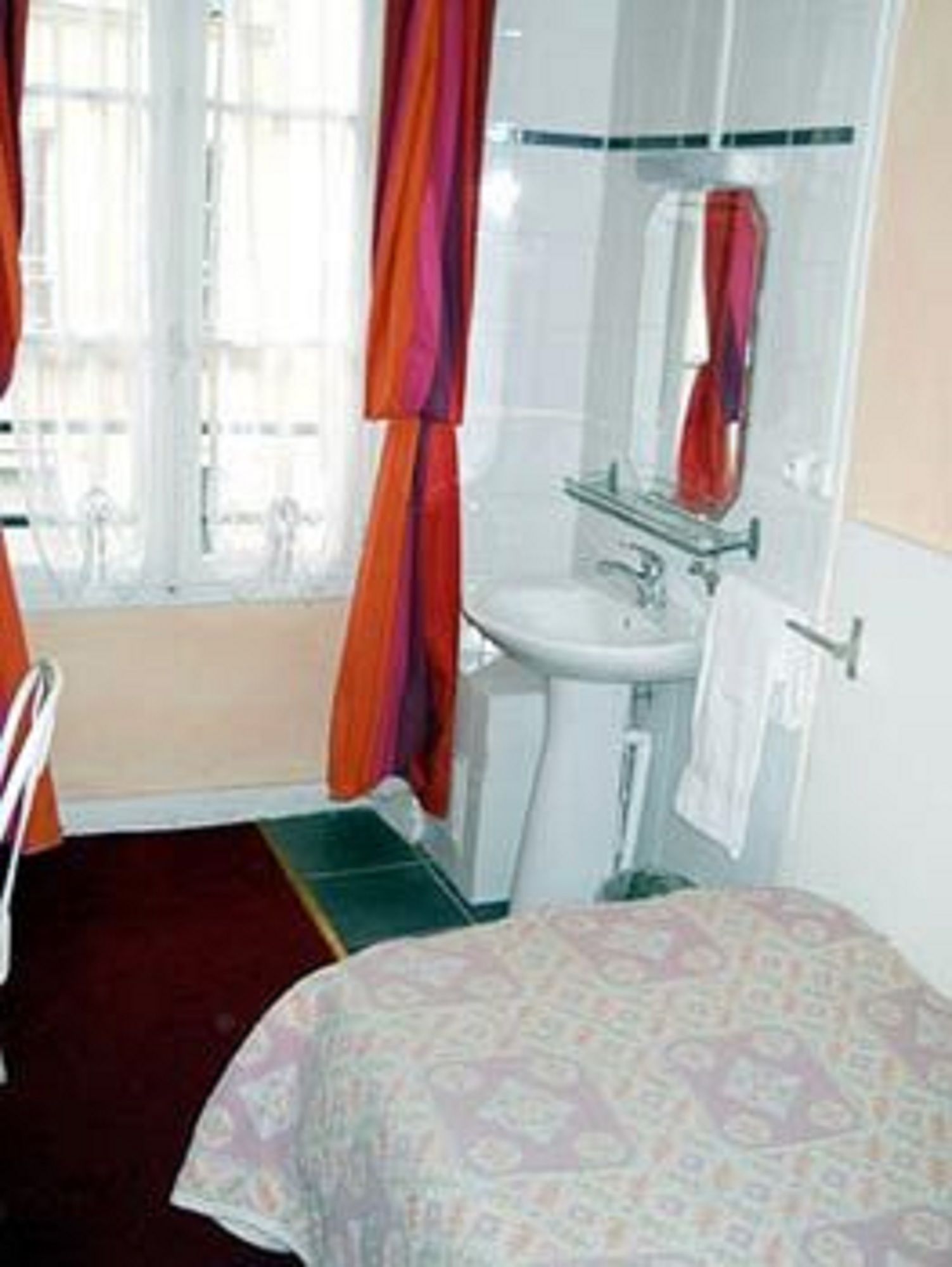 Фото Hotel De Lille Louvre