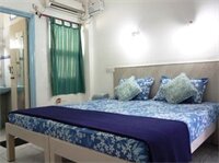 Фото Maya Hotel & Restaurant