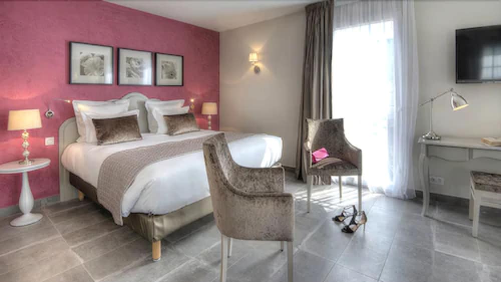 Фото La Bastide de l'Oliveraie