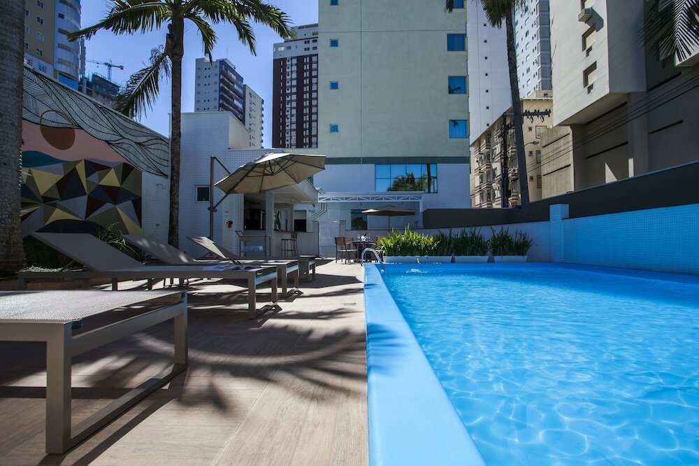 Фото Santa Inn Hotel