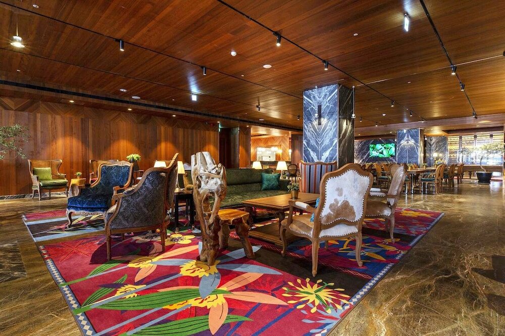 Фото Inhouse Hotel Grand