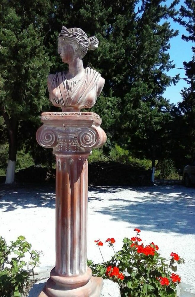 Фото Milia Bay Hotel Apartments