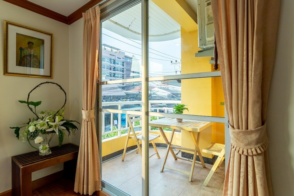 Фото Chomsin Hua Hin Hotel