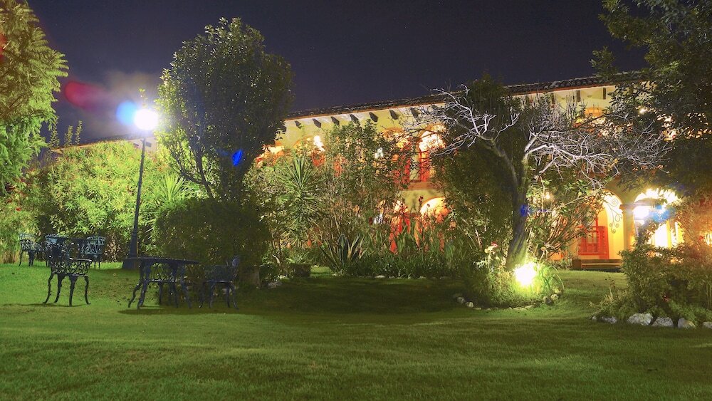 Фото Capital O Hotel Rincon Del Arco