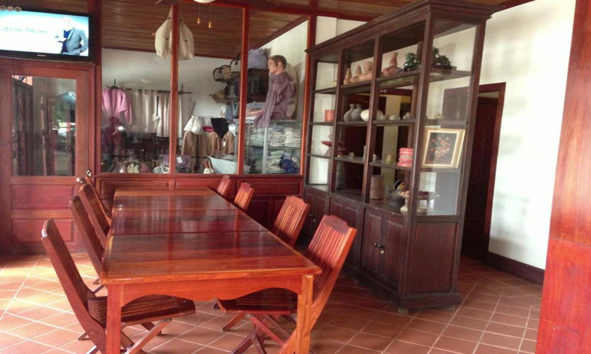 Фото Pangkham Lodge Hotel