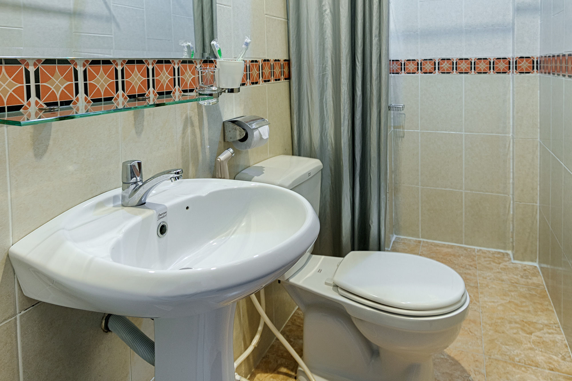 Фото Jasmine Hotel