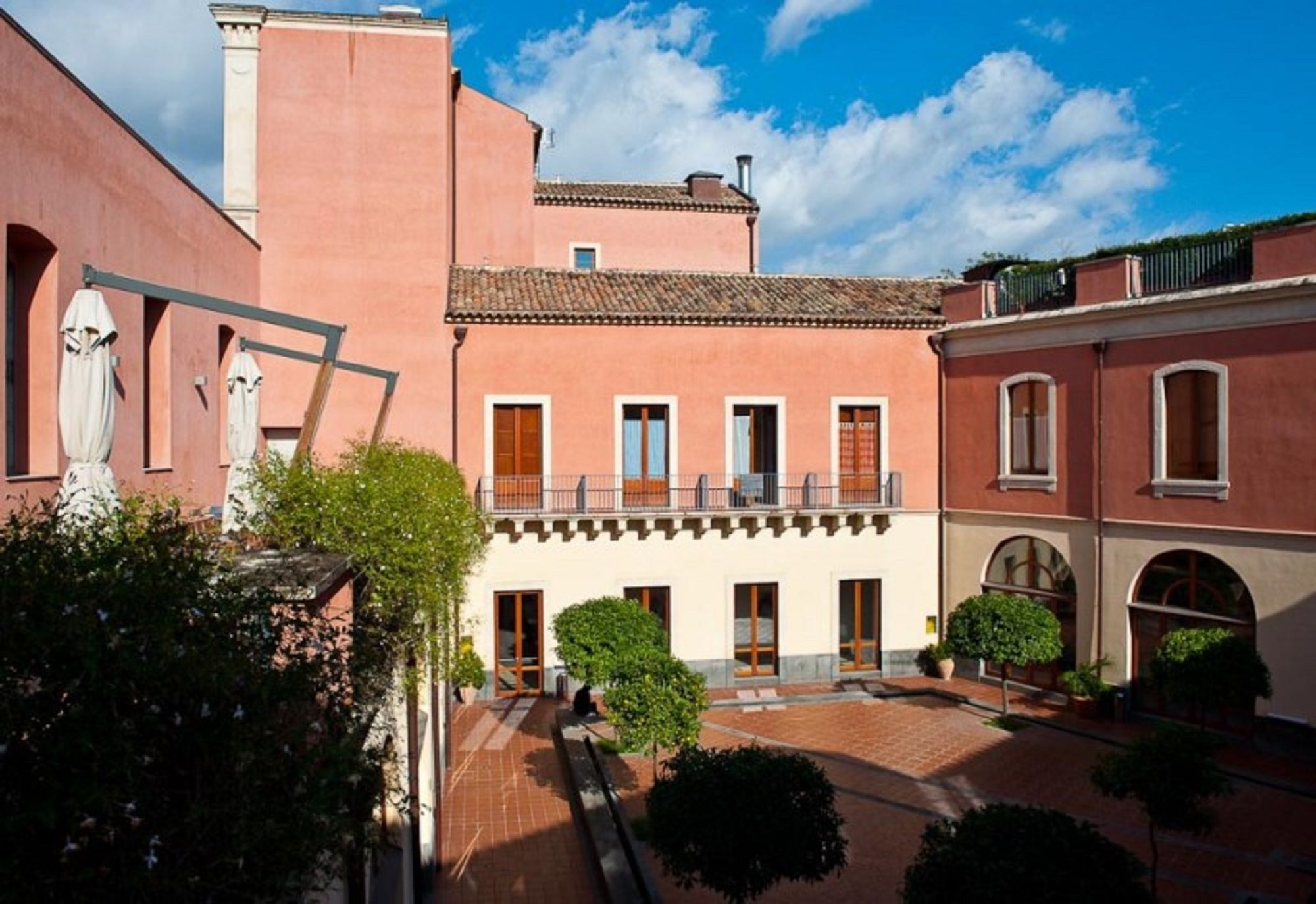 Фото Camplus Guest Catania