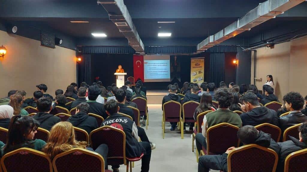 Lyceum Martyr Erdal Kocak Vocational and Technical Anatolian High School, Ankara, photo