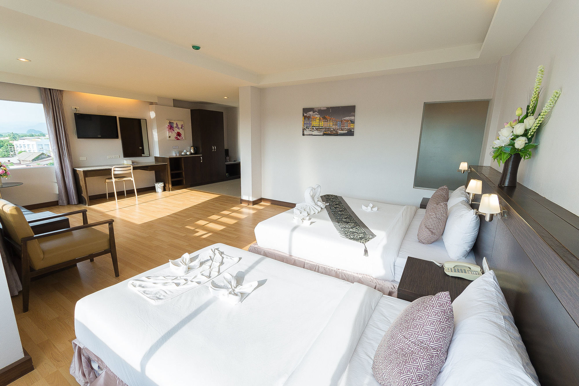 Фото Sinkiat Buri Hotel