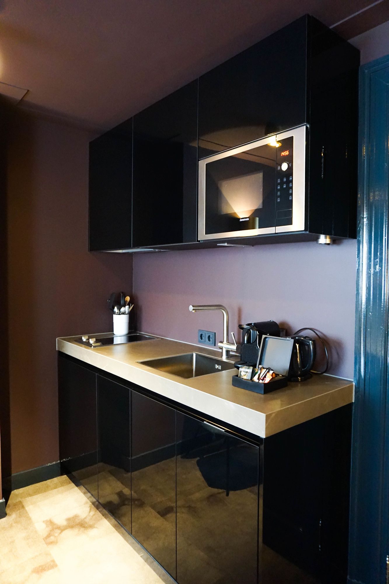 Фото De Jonker Urban Studio's & Suites