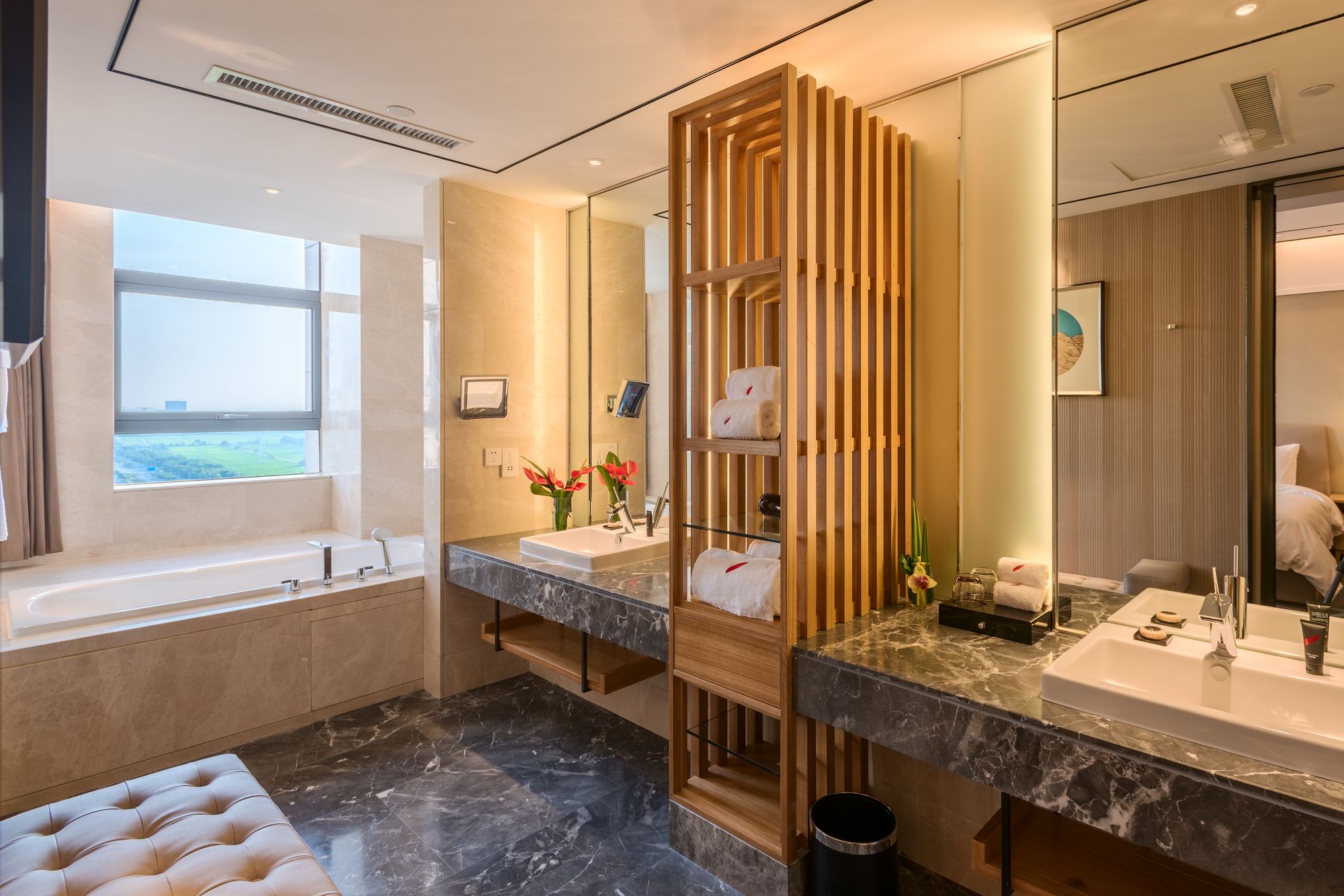 Фото Swisstouches Hotel Nanjing