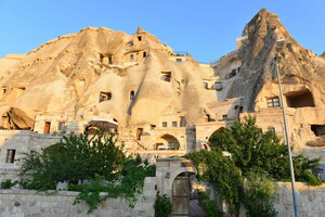 Гостиница Village Cave House