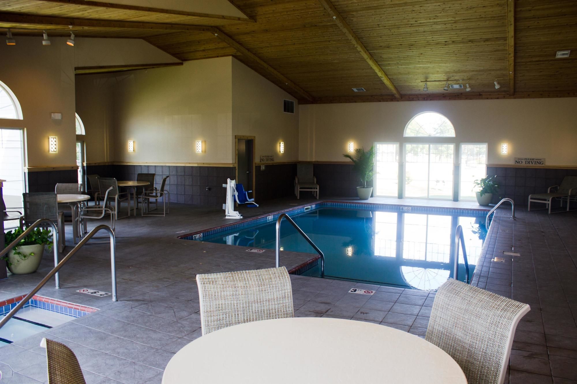 Фото Best Western Plus Menomonie Inn & Suites