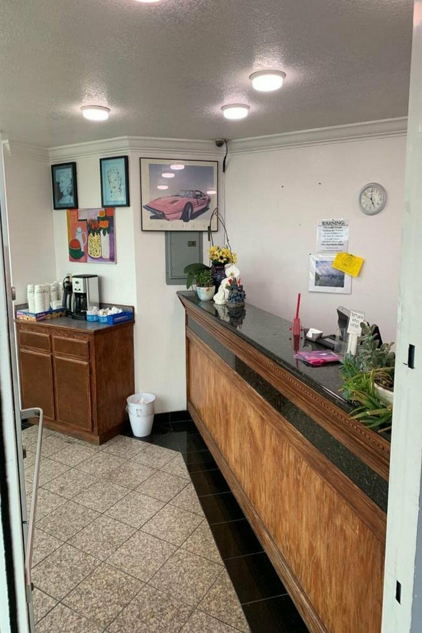 Фото Economy Inn Monterey