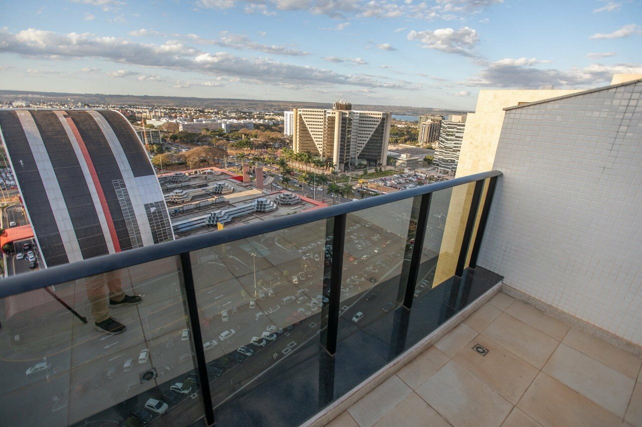 Фото Athos Bulcão Hplus Executive